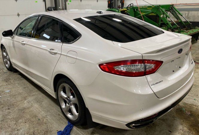 Ford Fusion SE 2016
