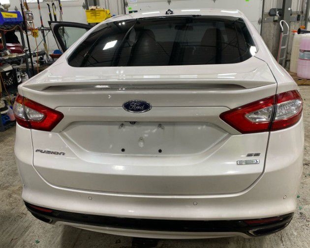 Ford Fusion SE 2016