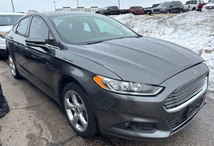 2016 Ford Fusion SE