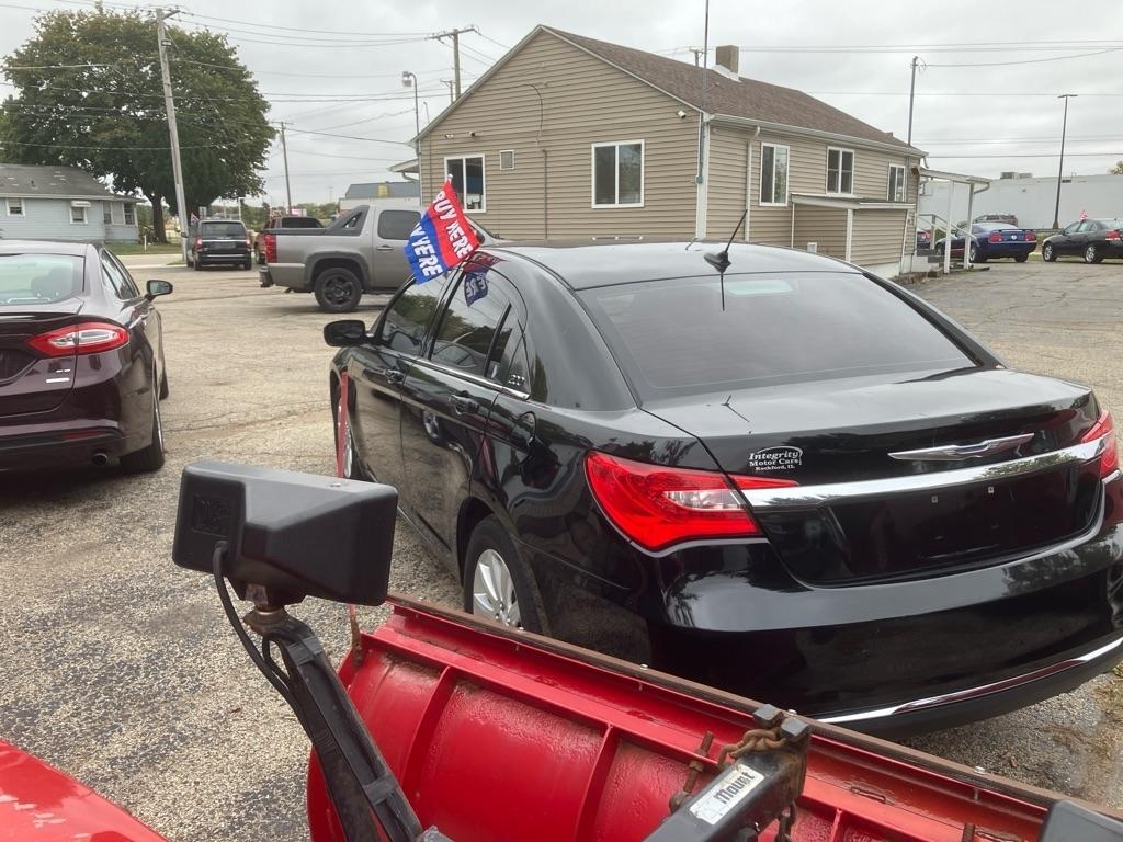 Chrysler 200 Touring 2011