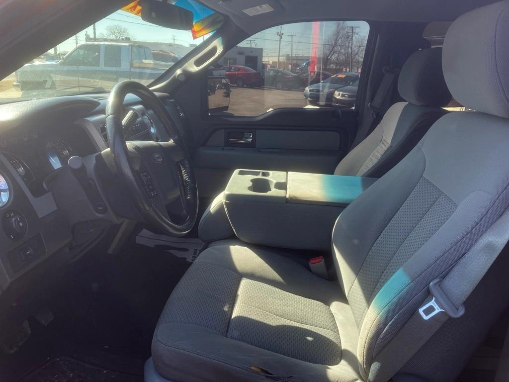 Ford F-150 XL SuperCrew 5.5-ft. Bed 4WD 2012