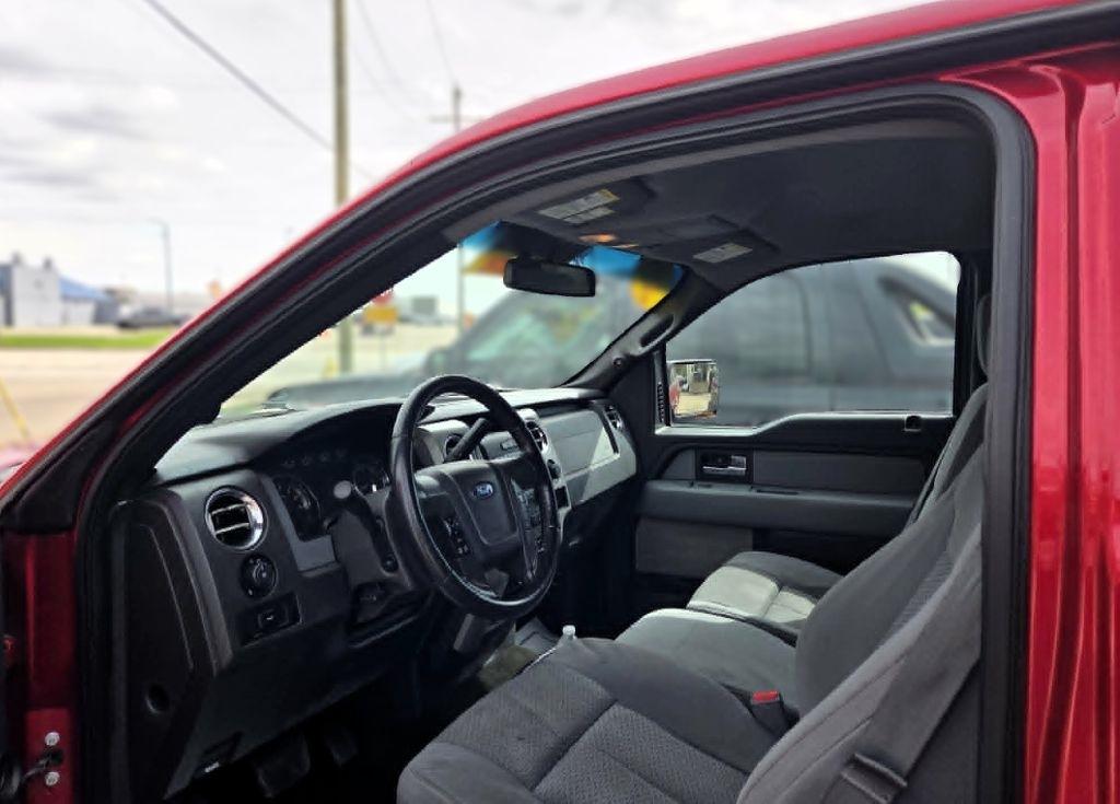 Ford F-150 XL SuperCrew 5.5-ft. Bed 4WD 2012