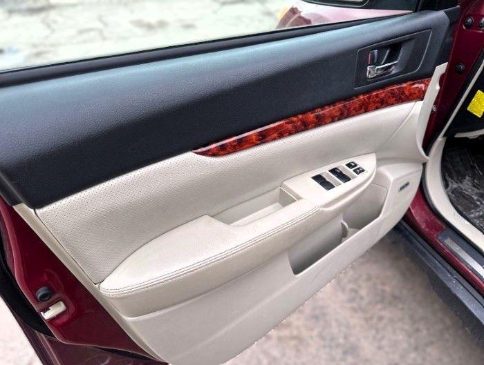 Subaru Outback 3.6R Limited 2011