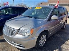 2015 Chrysler Town & Country 