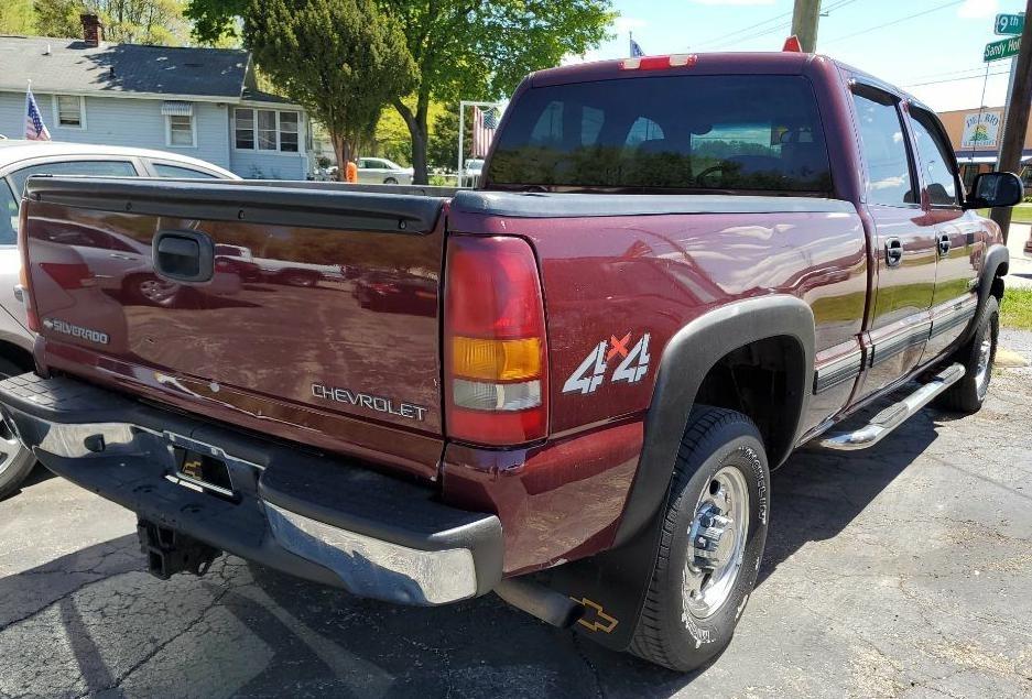 Chevrolet Silverado 1500 HD LT Crew Cab 4WD 2002