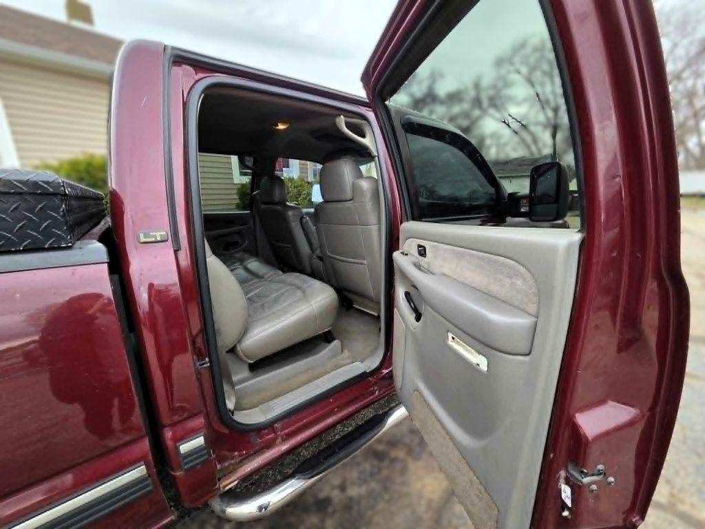 Chevrolet Silverado 1500 HD LT Crew Cab 4WD 2002