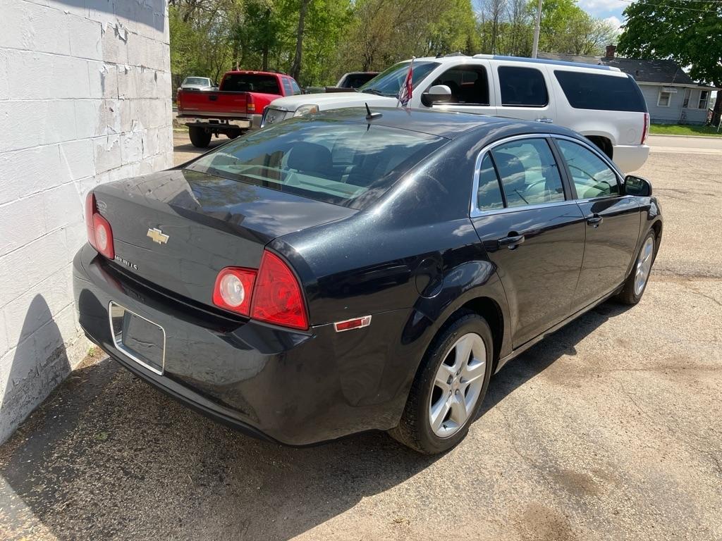 Chevrolet Malibu LS 2010