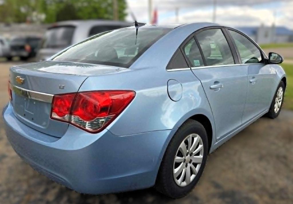 Chevrolet Cruze 1LT 2011