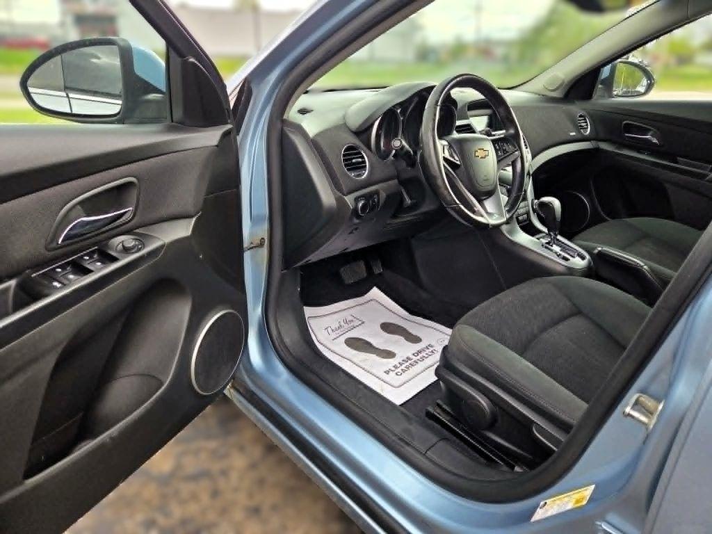 Chevrolet Cruze 1LT 2011