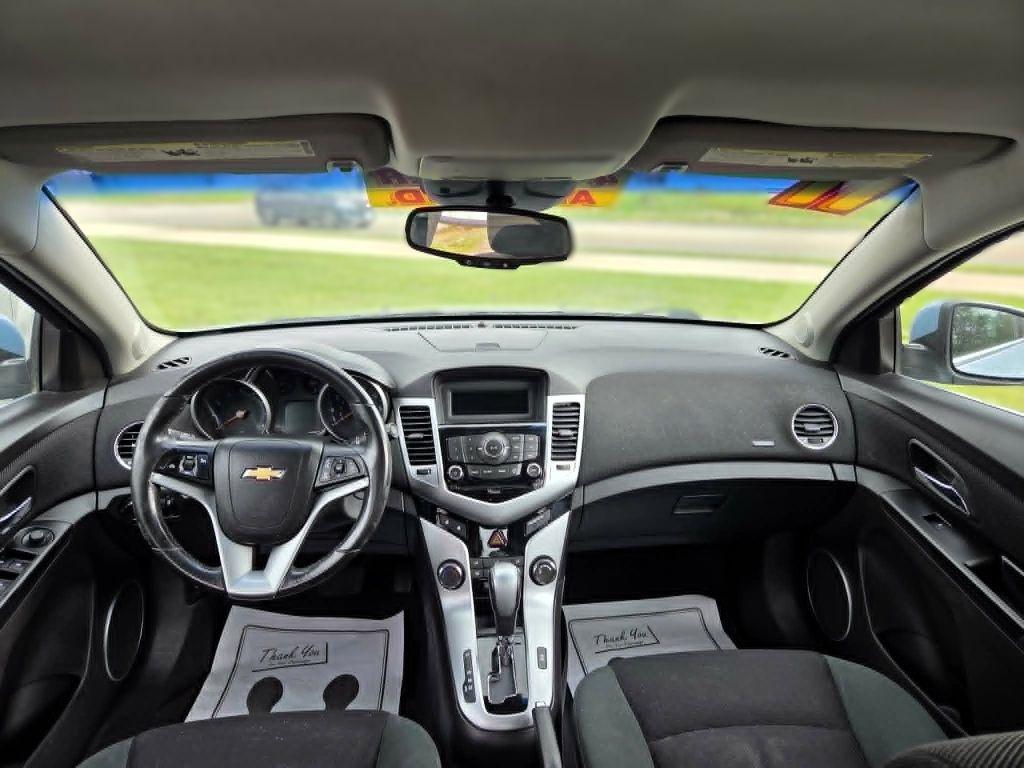 Chevrolet Cruze 1LT 2011