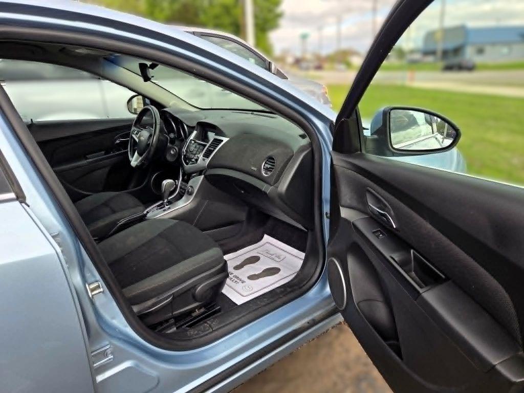 Chevrolet Cruze 1LT 2011