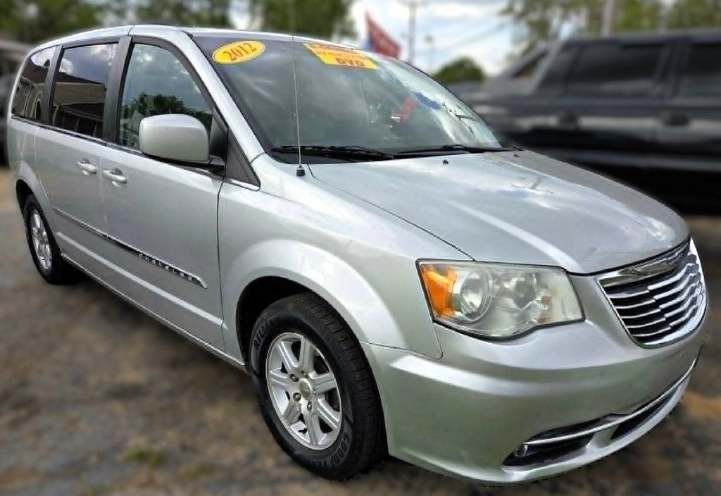 Chrysler Town & Country Touring 2012