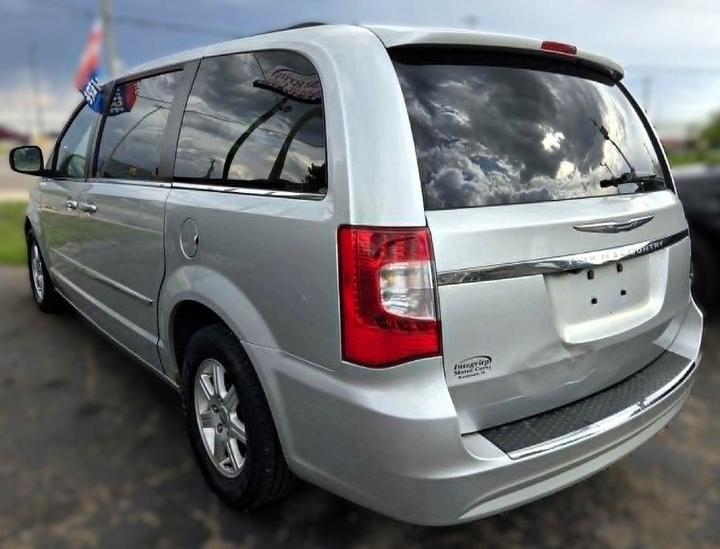 Chrysler Town & Country Touring 2012