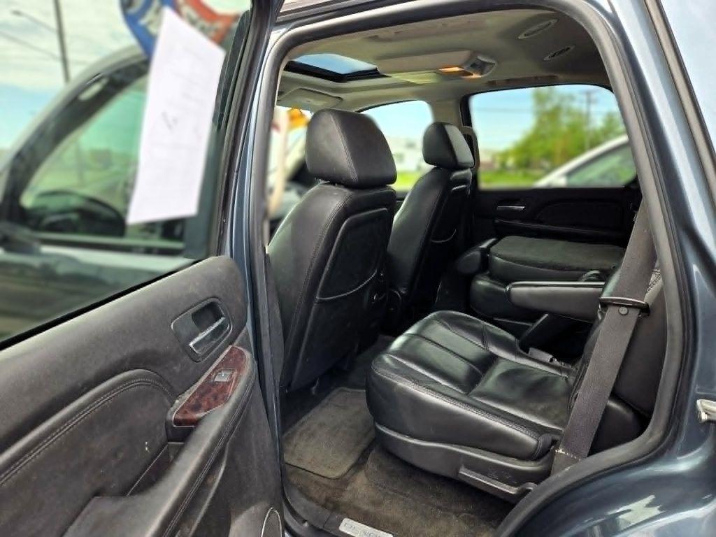 GMC Yukon Denali AWD 2007