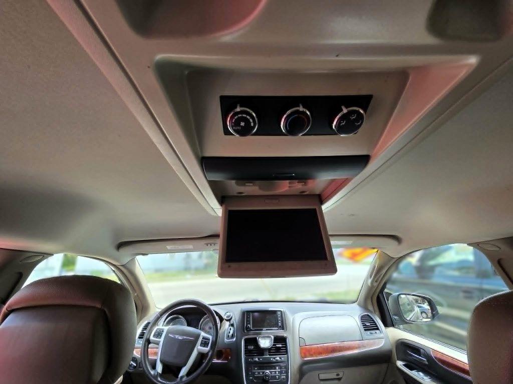 Chrysler Town & Country Touring 2015