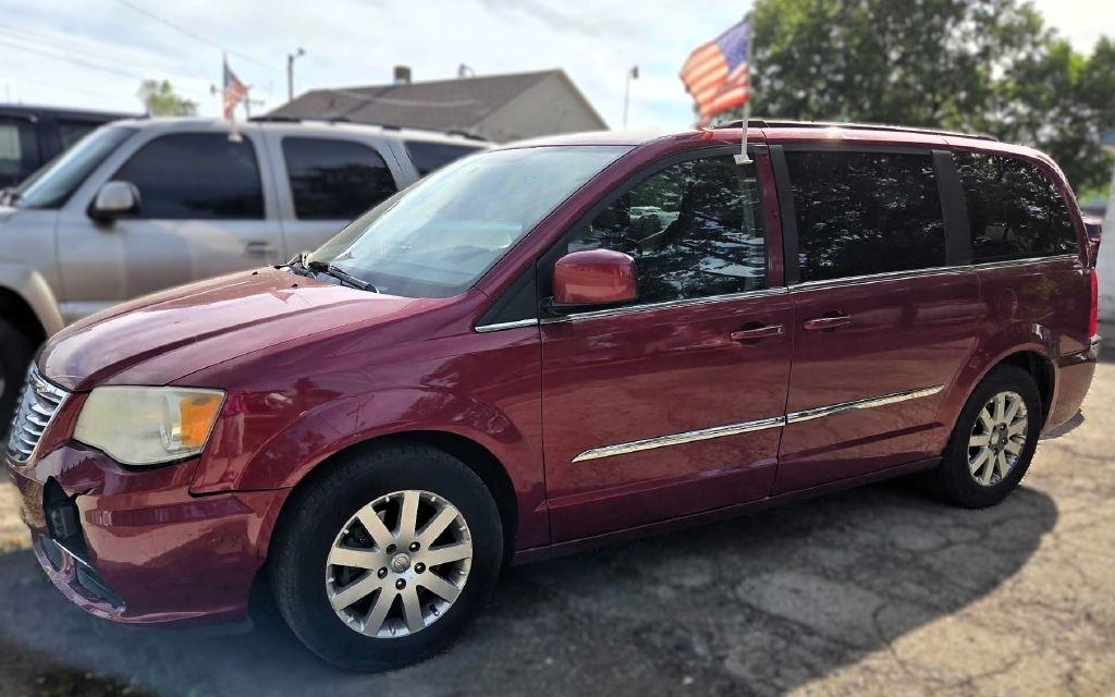 Chrysler Town & Country Touring 2013