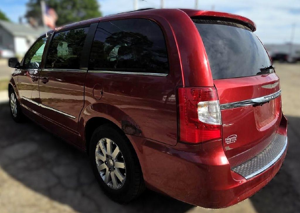 Chrysler Town & Country Touring 2013
