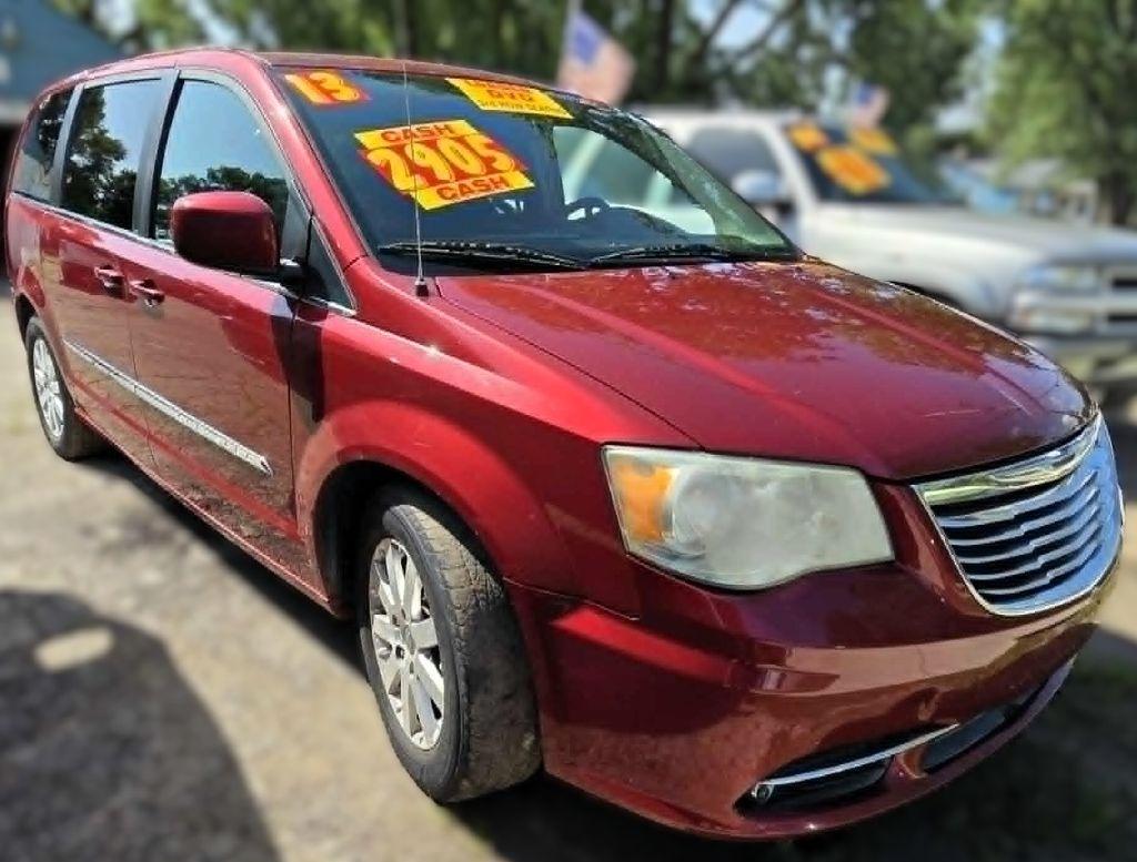 2013 Chrysler Town & Country Touring
