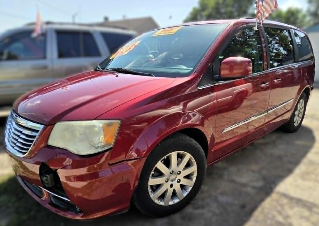 Chrysler Town & Country Touring 2013