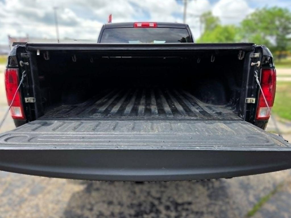 RAM 1500 ST Quad Cab 4WD 2012