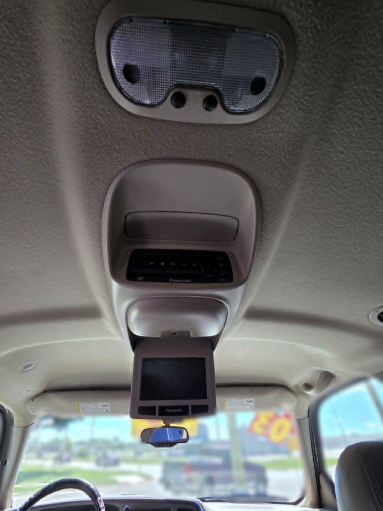 GMC Yukon Denali XL 2003