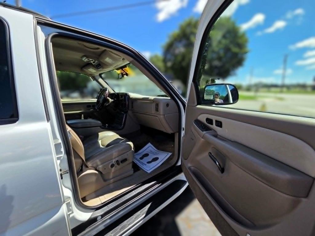 GMC Yukon Denali XL 2003