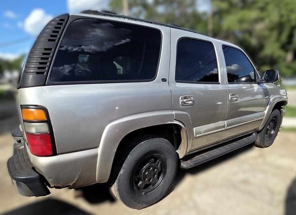 Chevrolet Tahoe 4WD 2004