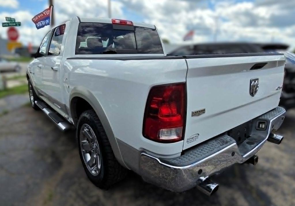 RAM 1500 Laramie Crew Cab 4WD 2010