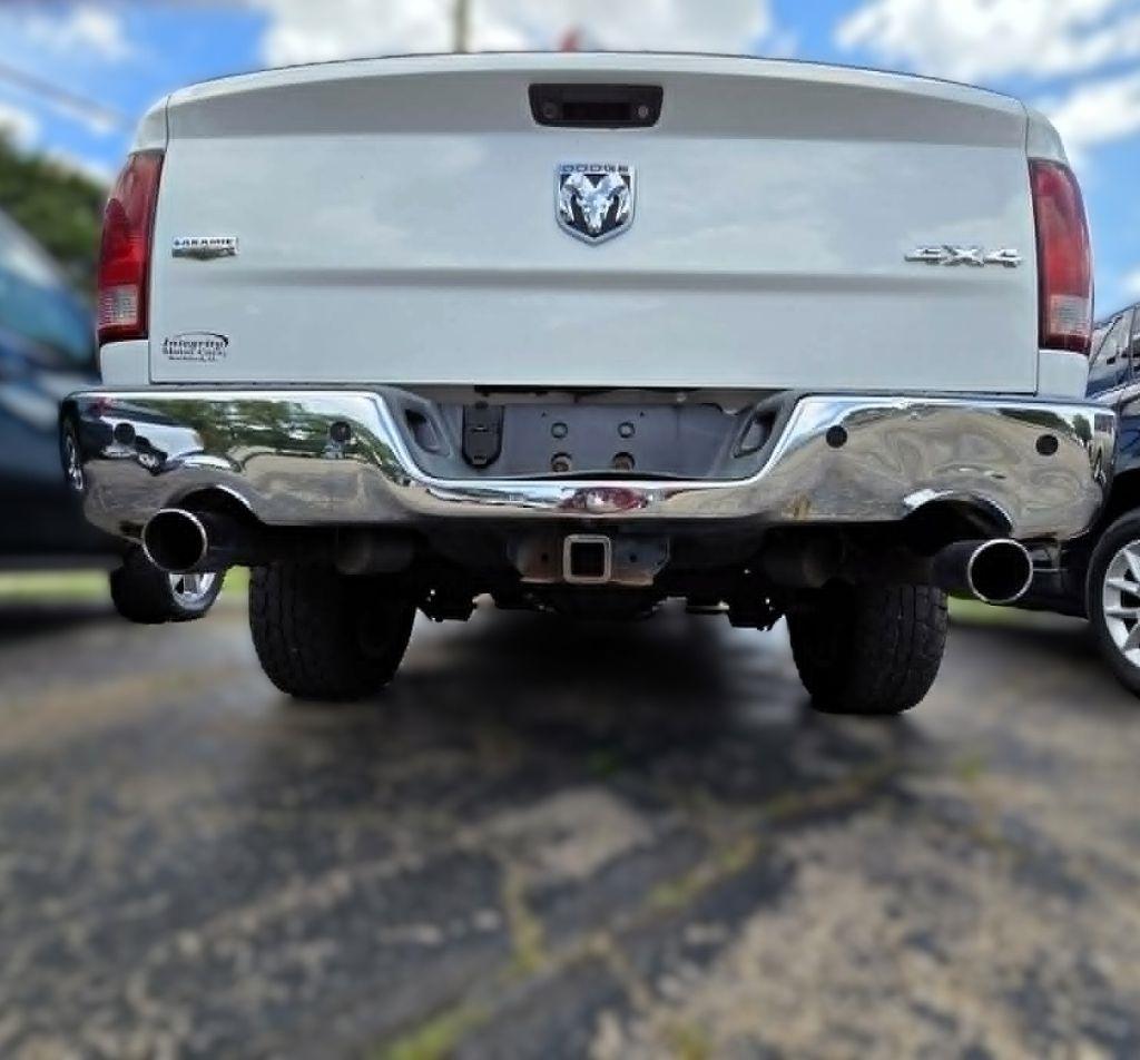 RAM 1500 Laramie Crew Cab 4WD 2010