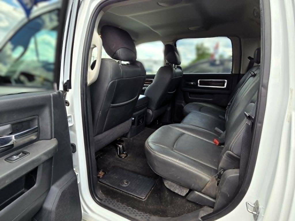 RAM 1500 Laramie Crew Cab 4WD 2010