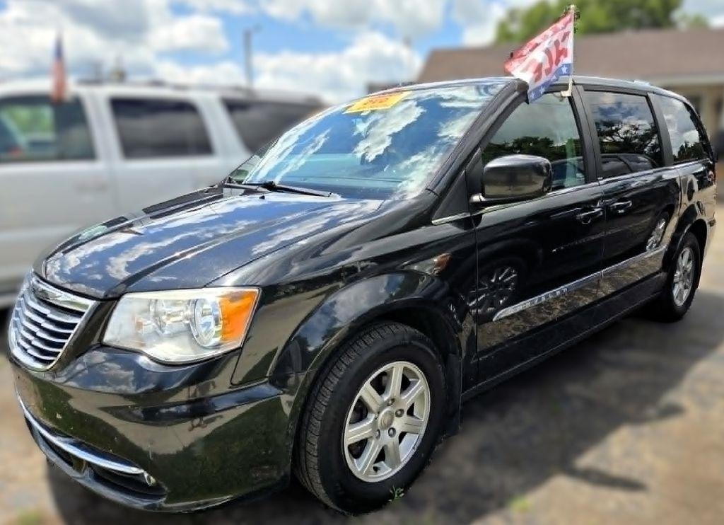 2013 Chrysler Town & Country Touring