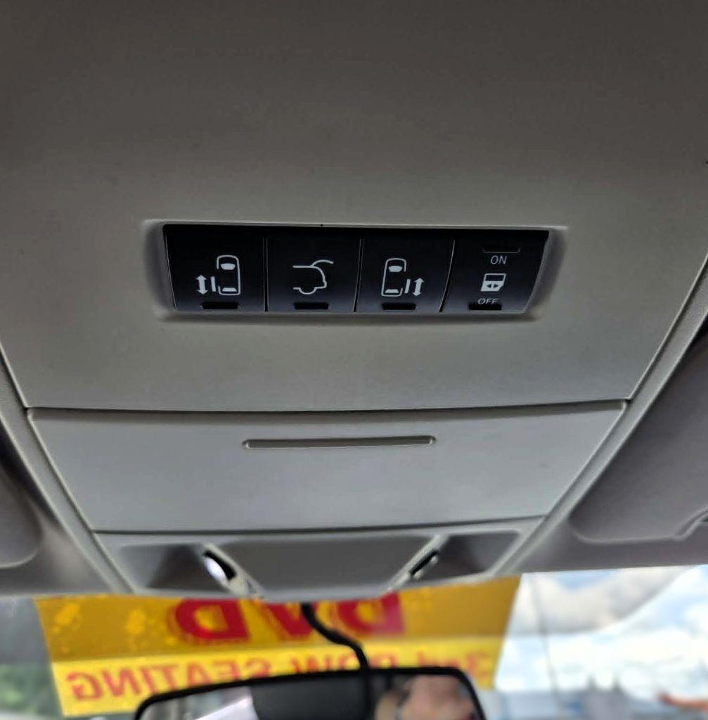 Chrysler Town & Country Touring 2013