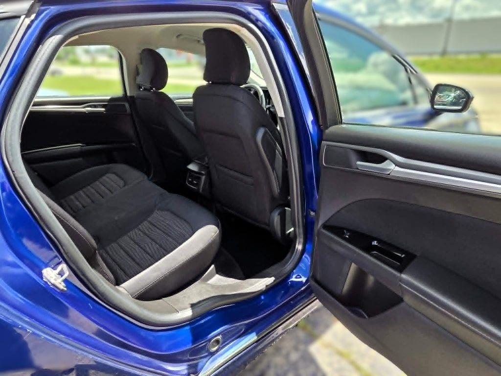 Ford Fusion SE 2016