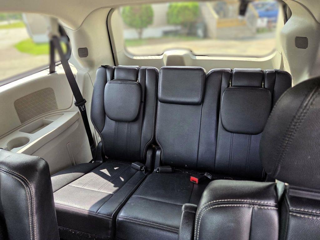 Chrysler Town & Country Touring 2014