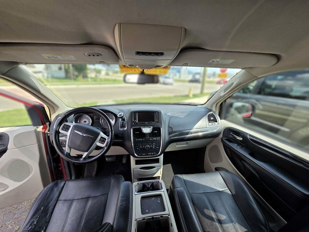 Chrysler Town & Country Touring 2014