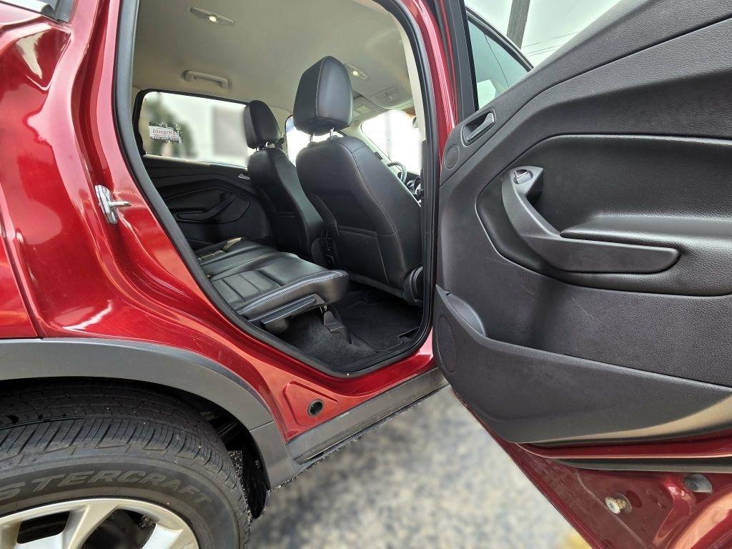 Ford Escape Titanium 4WD 2014