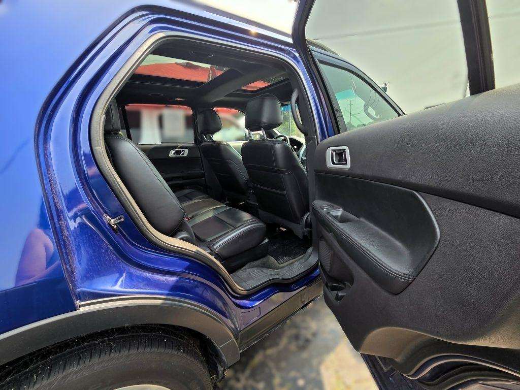 Ford Explorer XLT 4WD 2013
