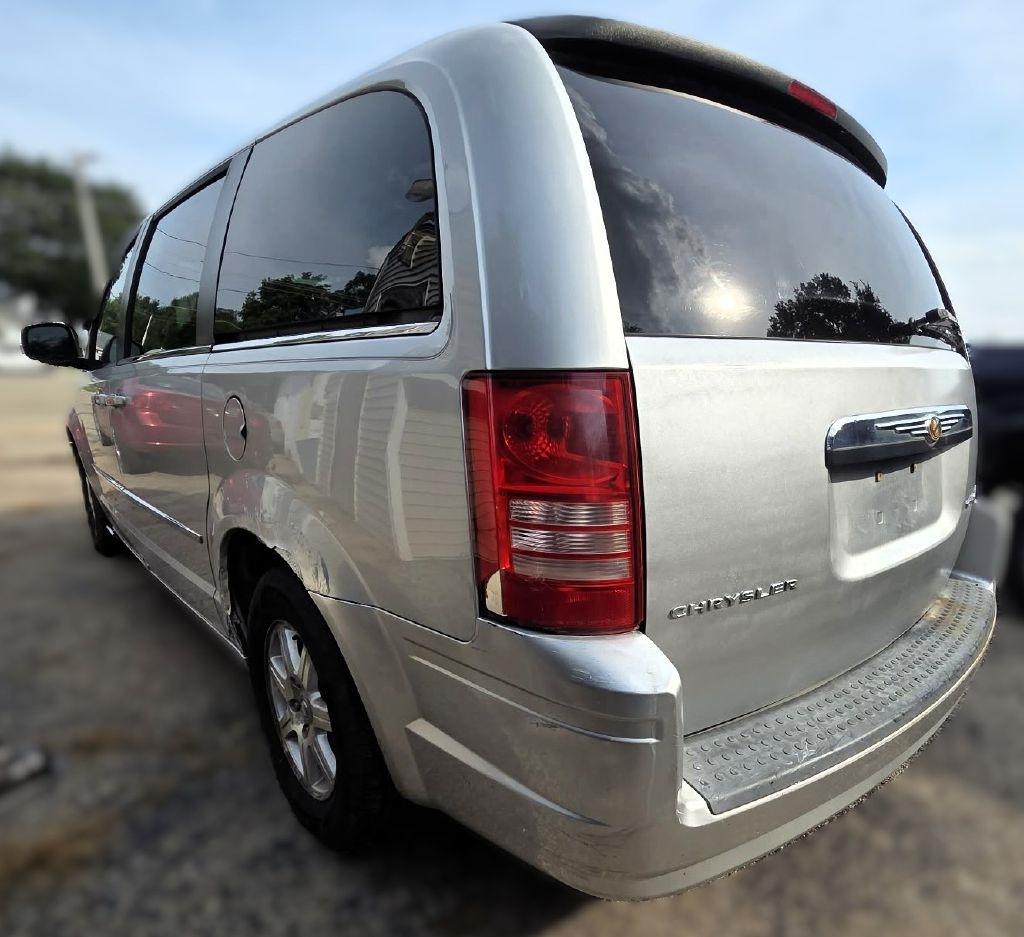 Chrysler Town & Country Touring 2009