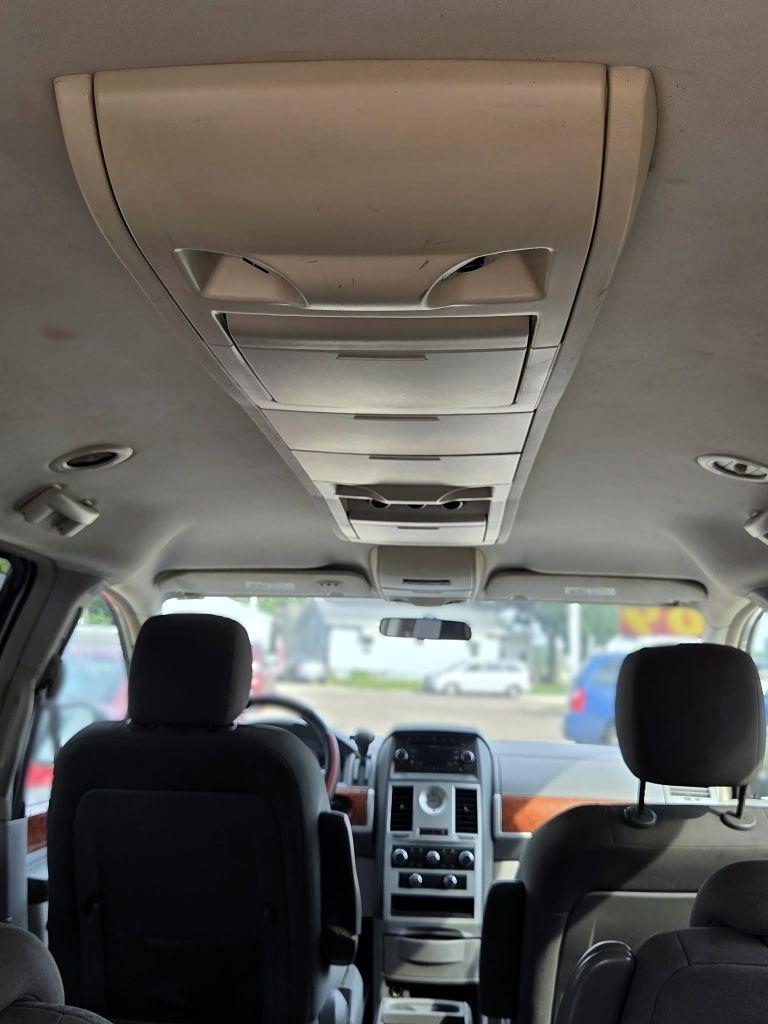 Chrysler Town & Country Touring 2009