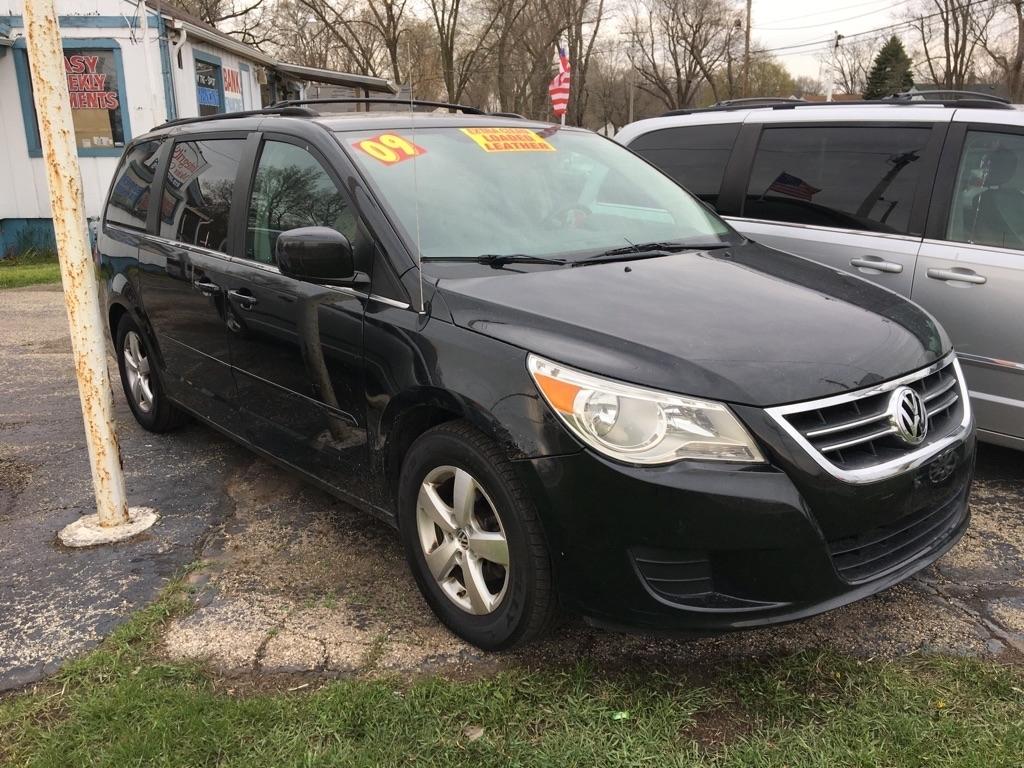 Volkswagen Routan SEL 2009