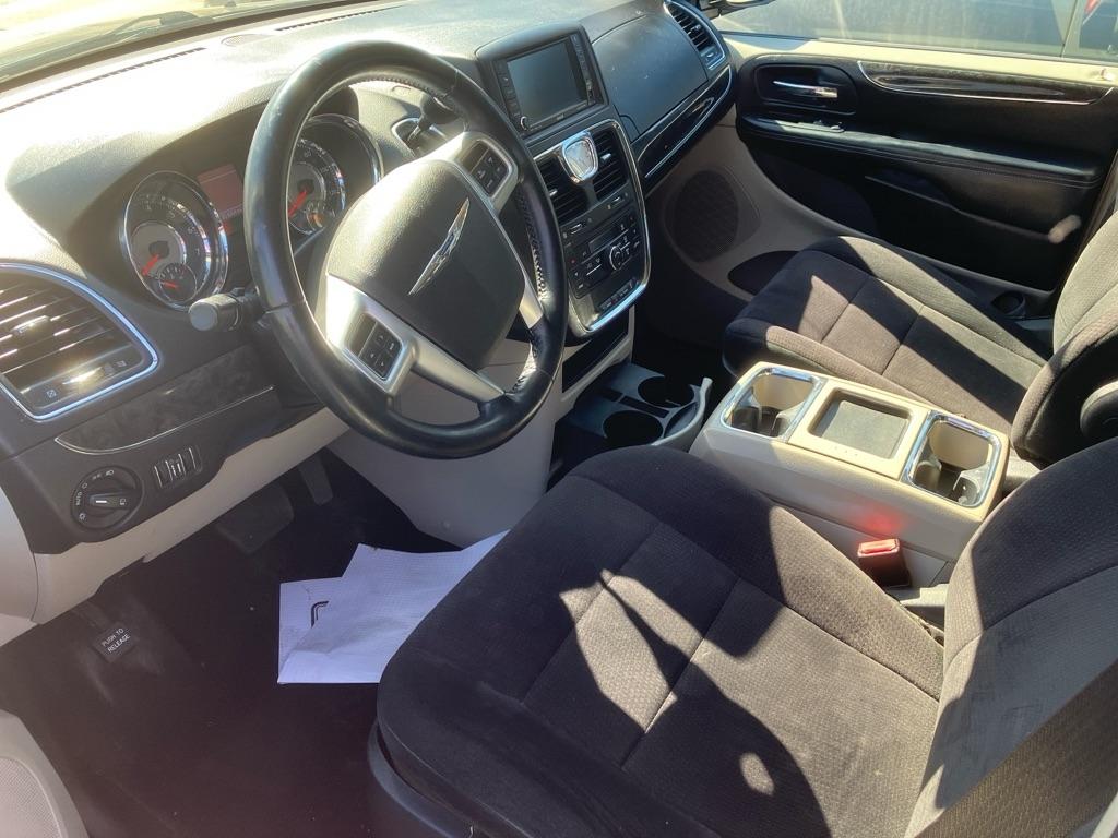 Chrysler Town & Country Touring 2011