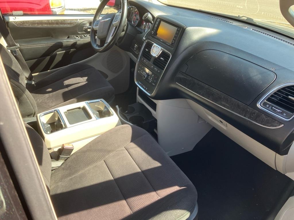 Chrysler Town & Country Touring 2011