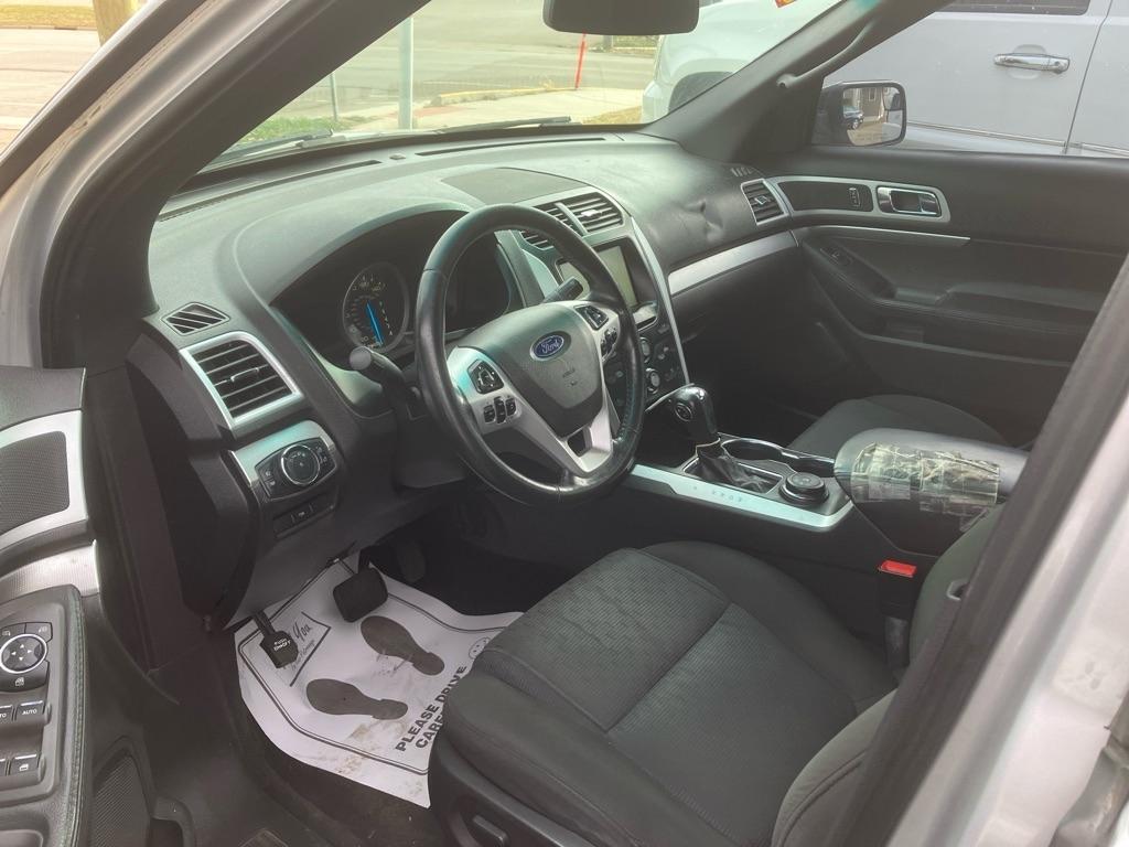 Ford Explorer XLT 4WD 2015