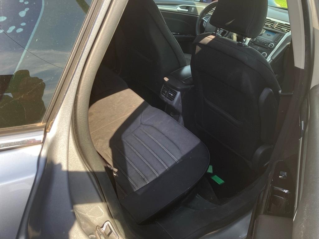 Ford Fusion SE 2015