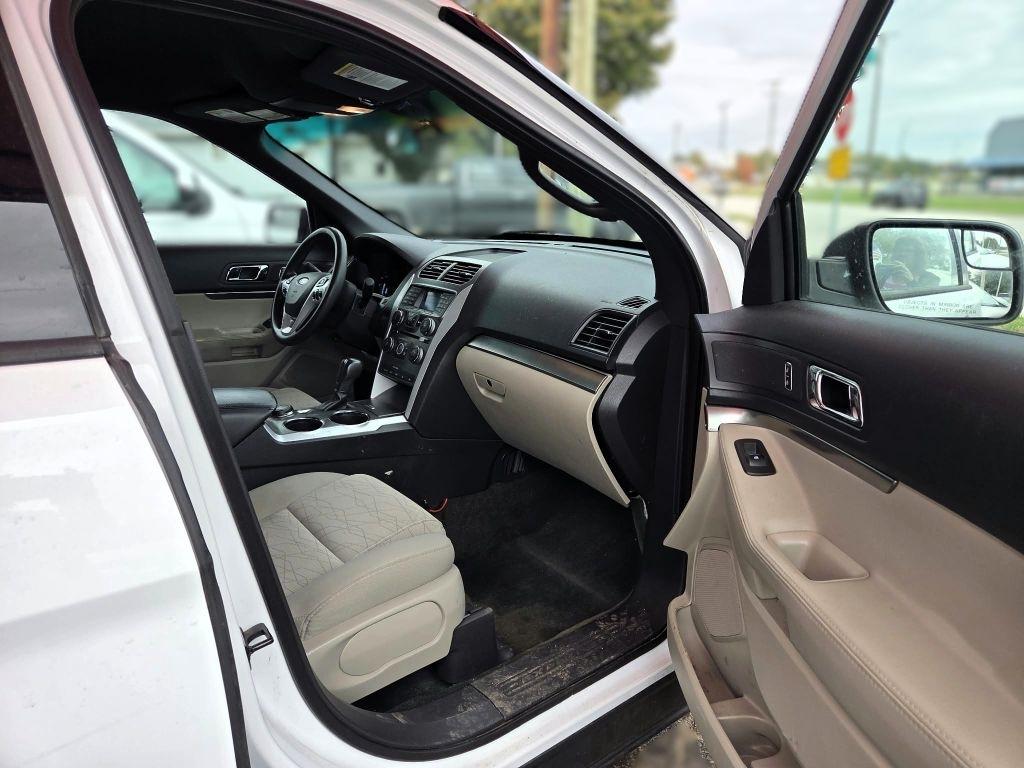 Ford Explorer Base 4WD 2013