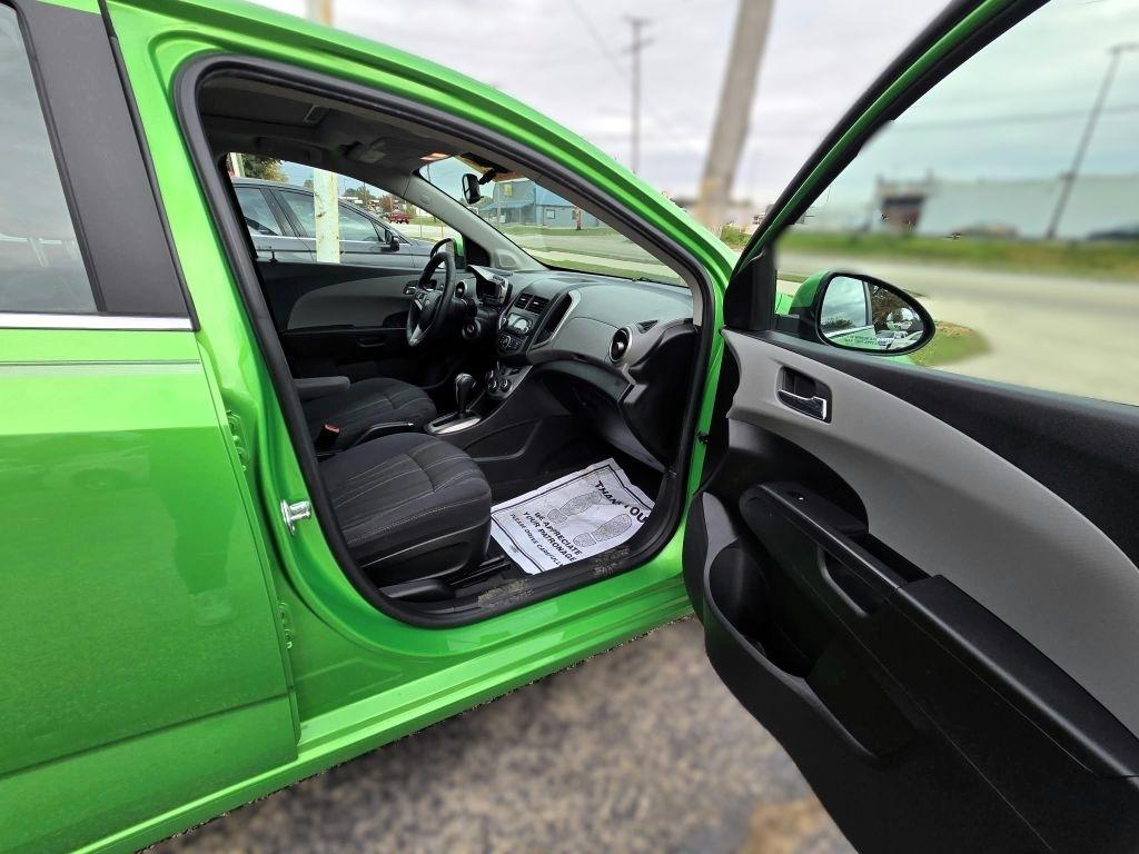 Chevrolet Sonic LT Auto Sedan 2014