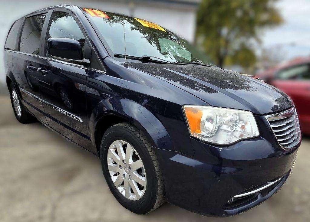 2013 Chrysler Town & Country Touring