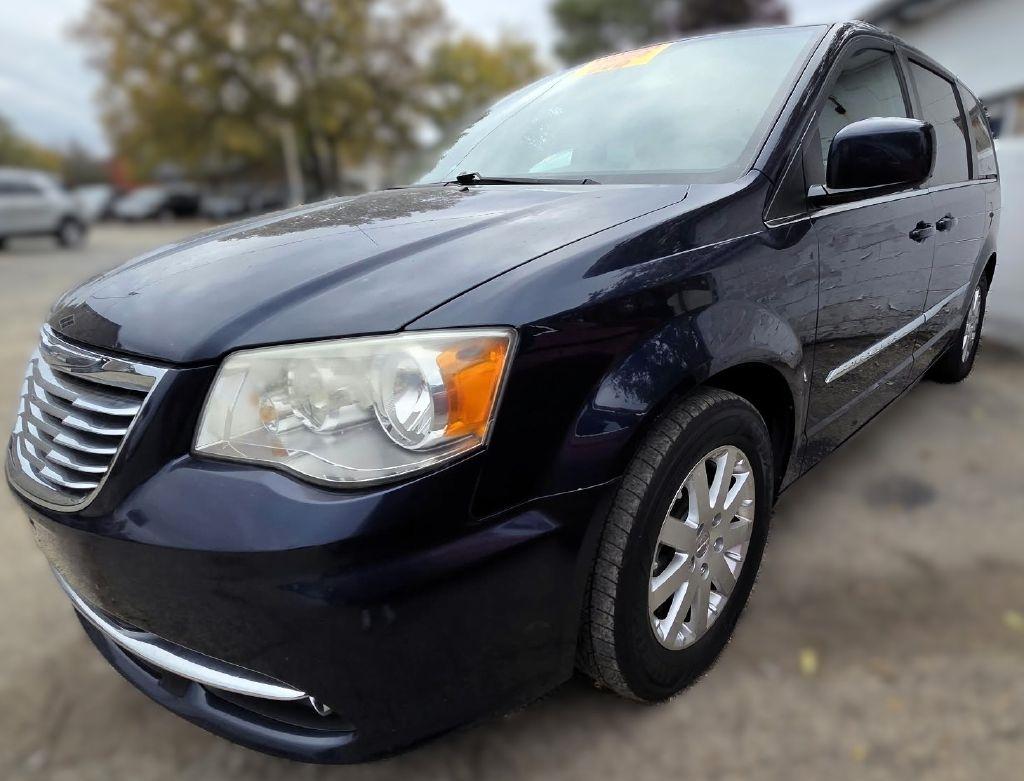 Chrysler Town & Country Touring 2013
