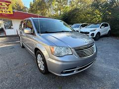 2013 Chrysler Town & Country 