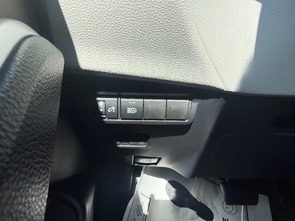 Toyota Corolla Cross L 2WD (Natl) 2025 Toyota Corolla Cross L 2WD (Natl) 2025